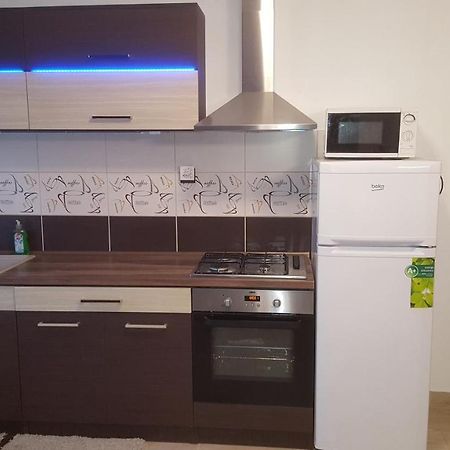 Smaragd Apartman Pecs Ngoại thất bức ảnh