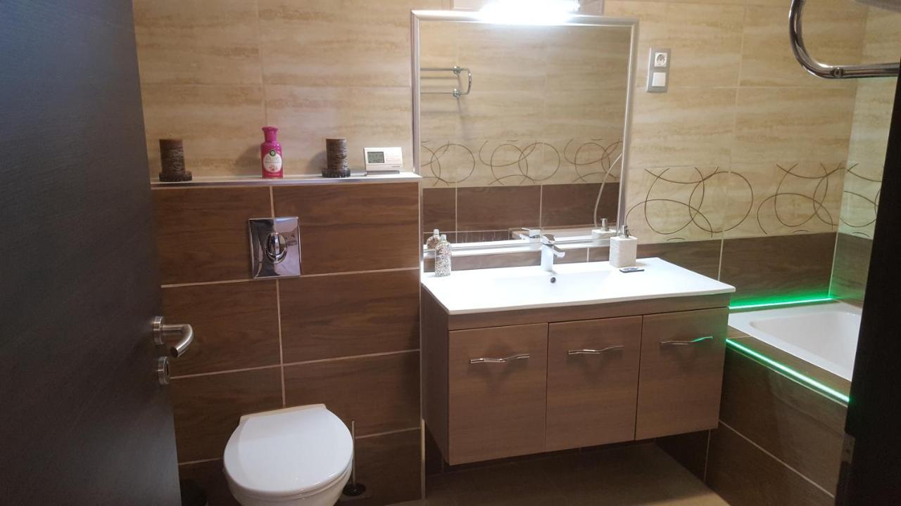 Smaragd Apartman Pecs Ngoại thất bức ảnh